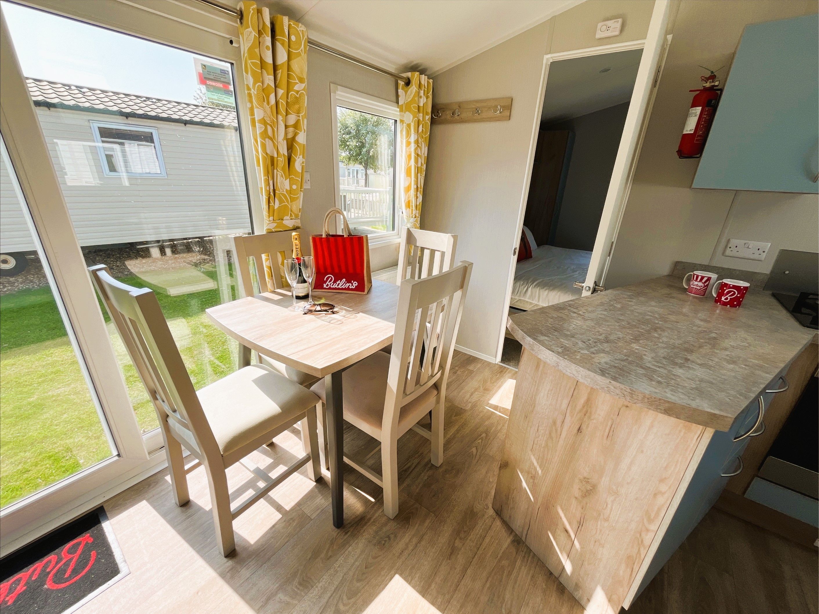 The dining area of the Willerby Caraibes